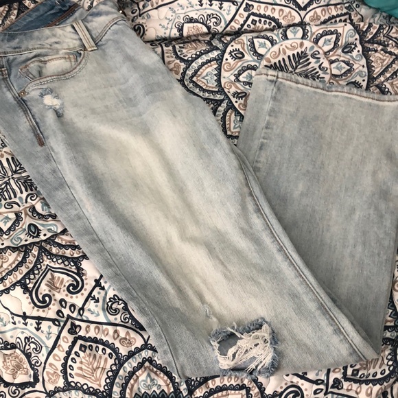 American Eagle Outfitters Denim - Jeans